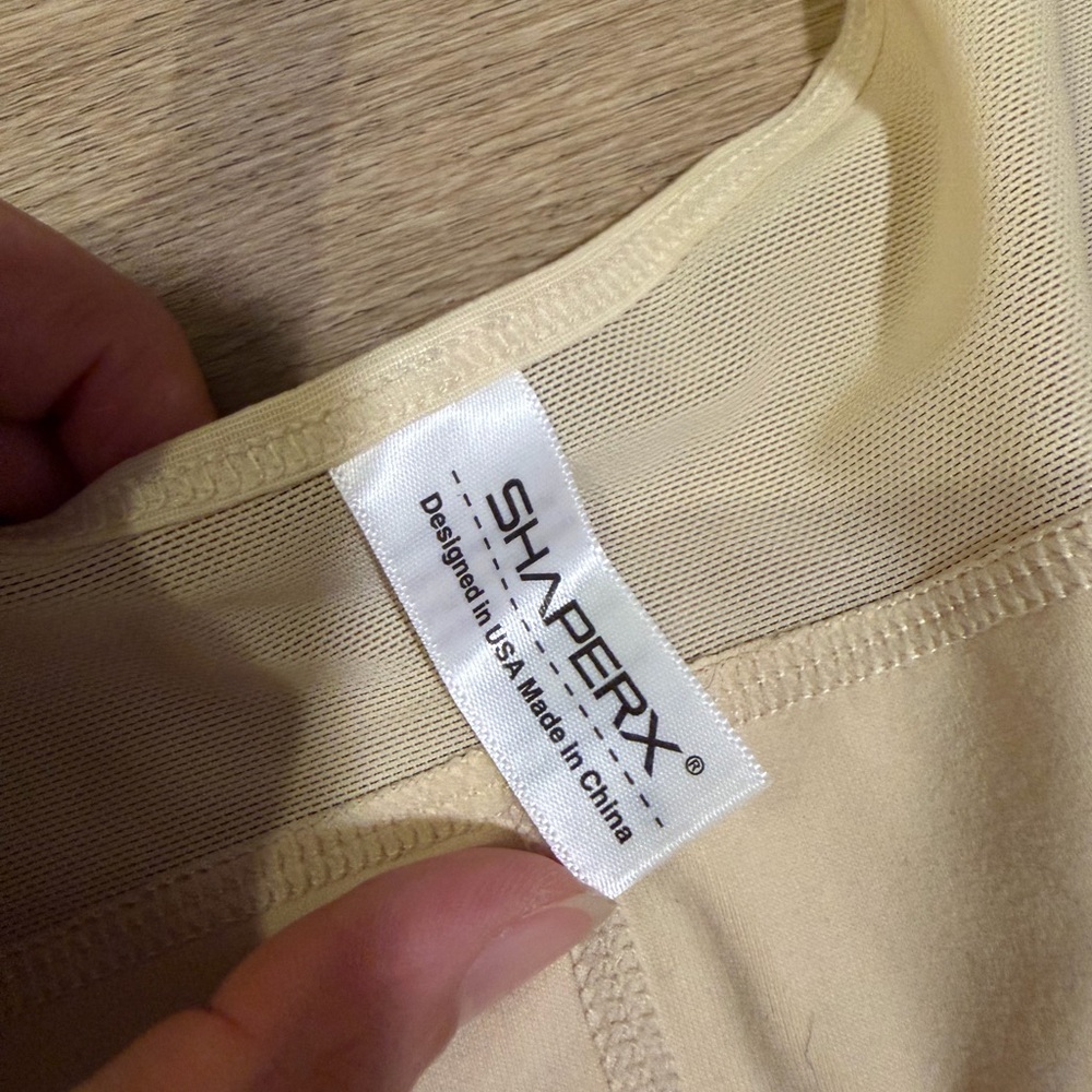 NWT Faja Body shaper - Picture 4 of 4